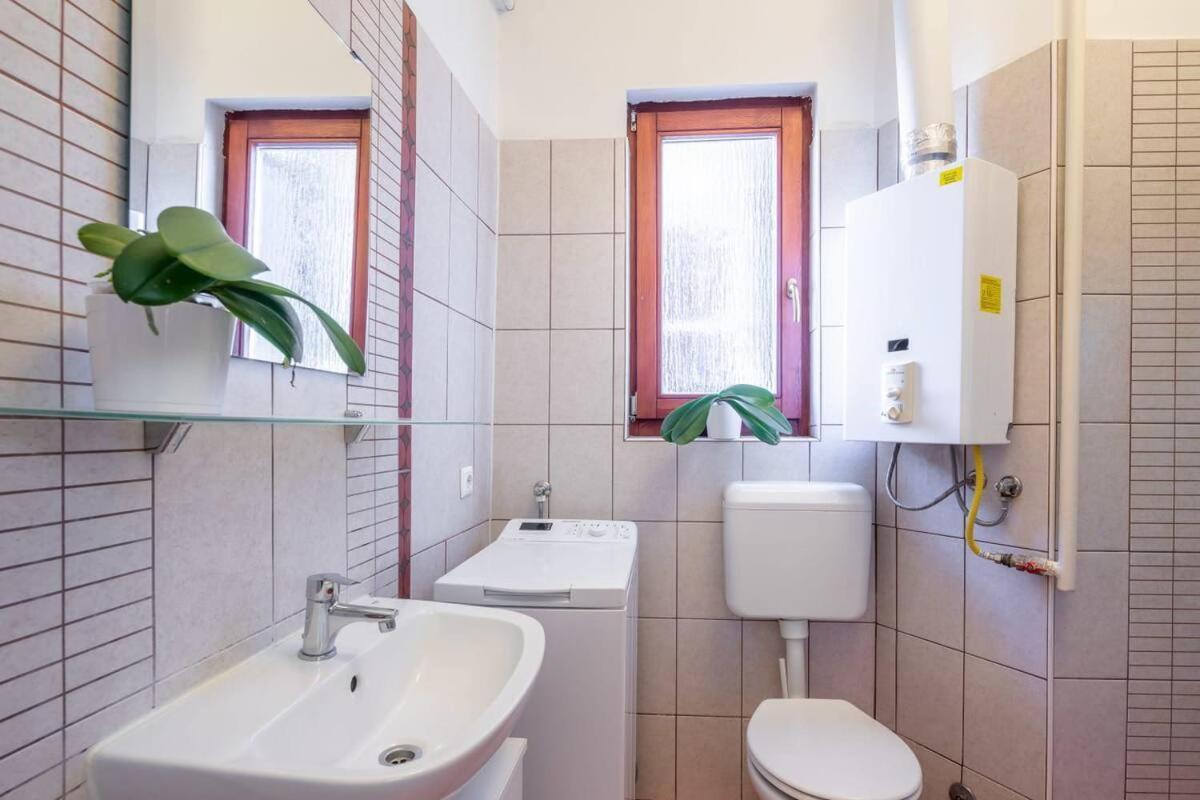 Vamhaz Boulevard Apartments Budapest Eksteriør billede