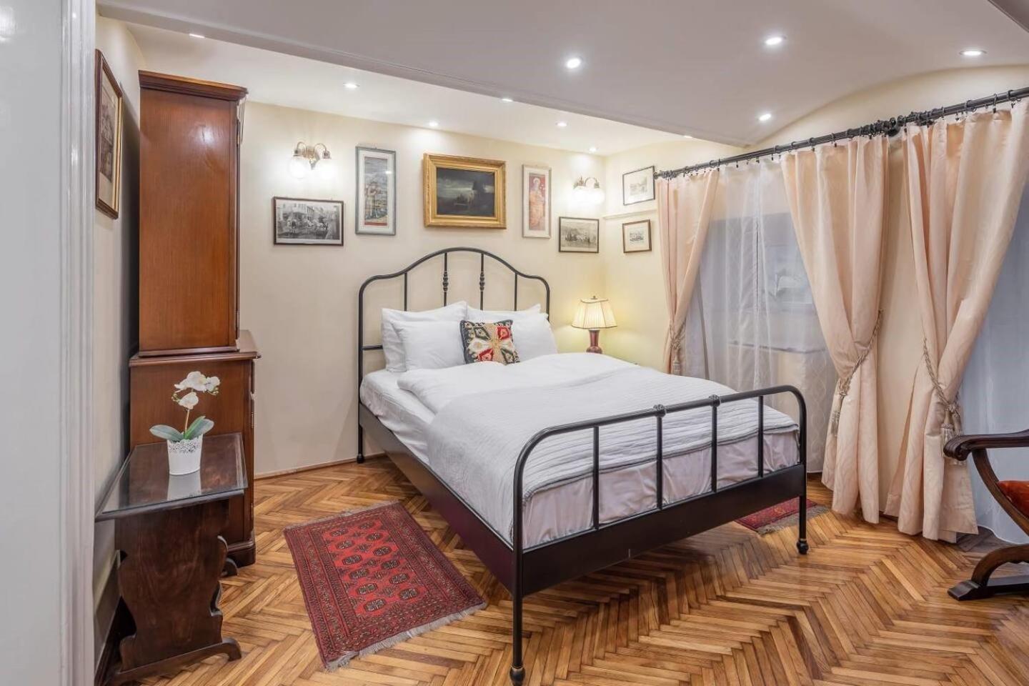 Vamhaz Boulevard Apartments Budapest Eksteriør billede