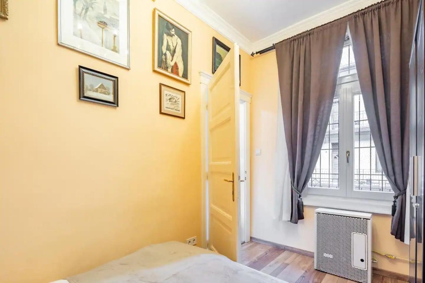 Vamhaz Boulevard Apartments Budapest Eksteriør billede